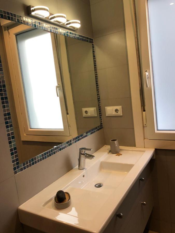 Apartamento Baiona Centro Al Lado Parador Y Playa Exterior photo